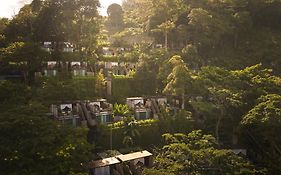 Dinso Resort